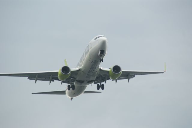 Boeing 737-800 (JA801X) - 羽田空港付近　船舶から