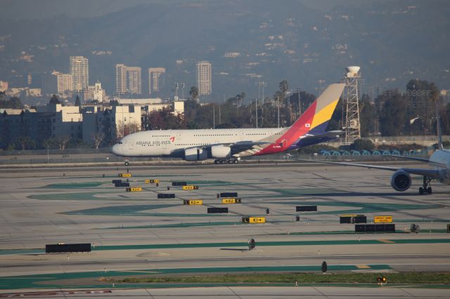 Airbus A380-800 (HL7626)