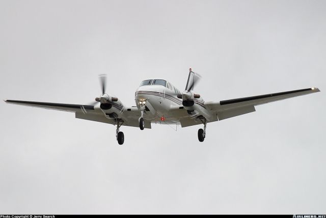 Beechcraft King Air 90 (N62525)