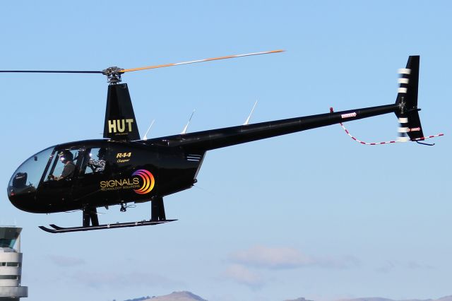 Robinson R-44 (ZK-HUT)