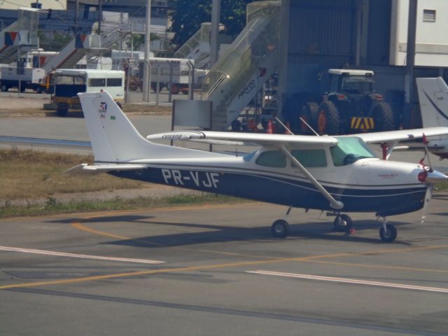 Cessna Skyhawk (PR-VJF)