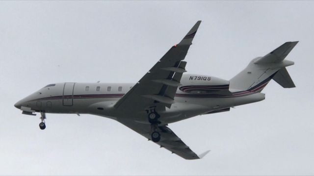 Canadair Challenger 350 (N791QS)