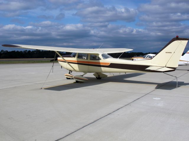 Cessna Skyhawk (N2489U)