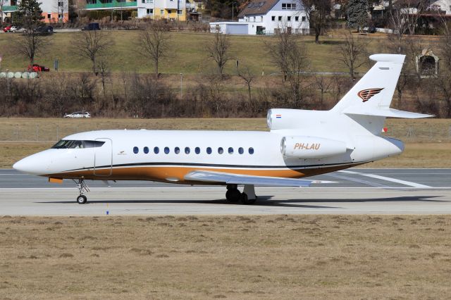 Dassault Falcon 900 (PH-LAU)
