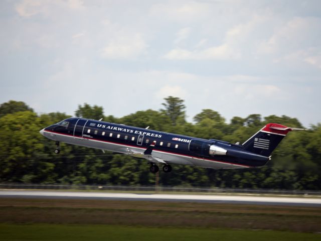 Canadair Regional Jet CRJ-200 (N410AW)