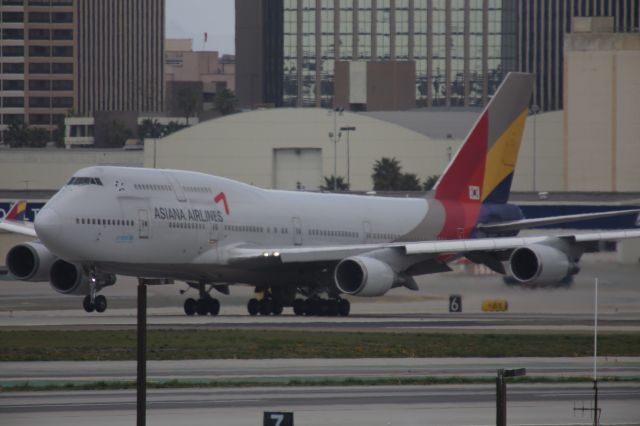 Boeing 747-400 (HL7428)