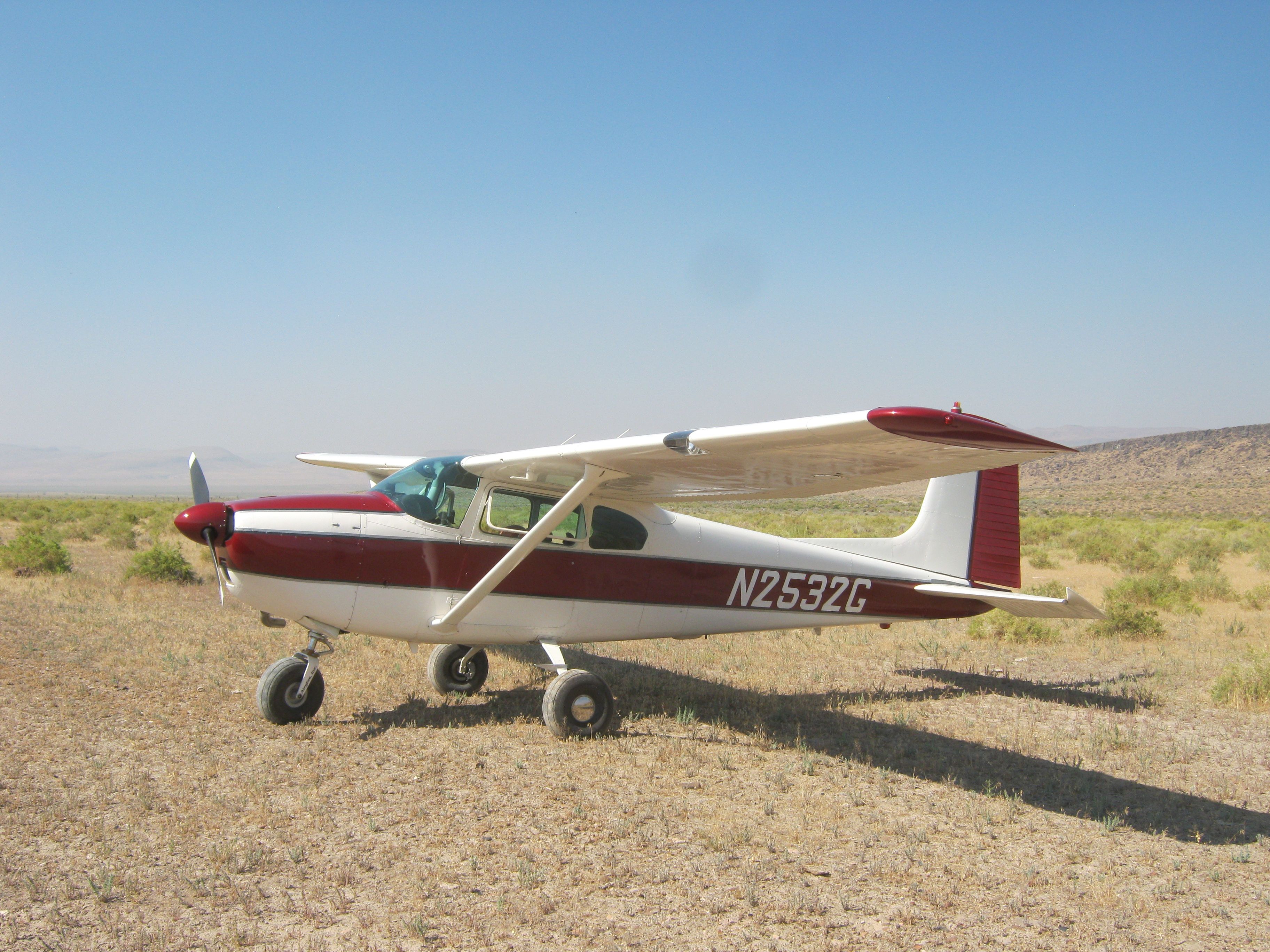 Cessna Skylane (N2532G) - Soldier Meadows