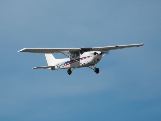 Cessna Skyhawk (N684DW) - Landing Tallahassee