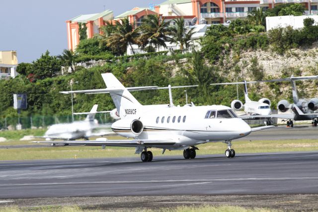 Hawker 800 (N359CF)