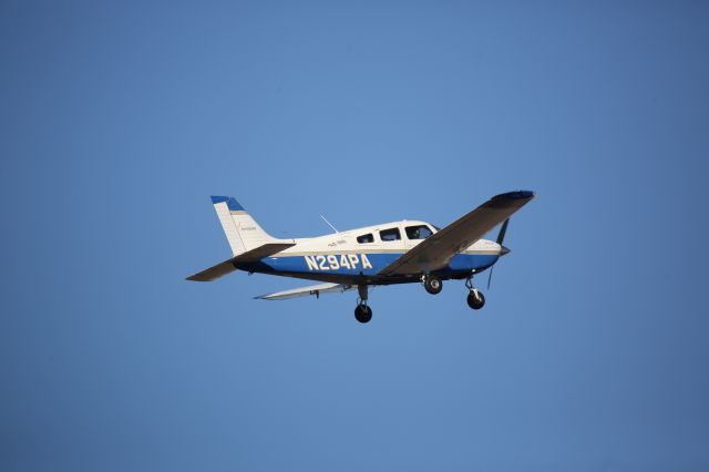 Piper Cherokee (N294PA)