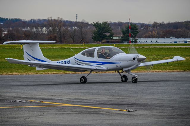 Diamond Star (N53SL)