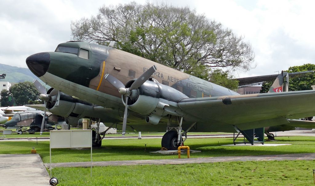 Douglas DC-3 (FAV1840) - Venezuelan Air Force - Museo Aeronautico - Maracay.