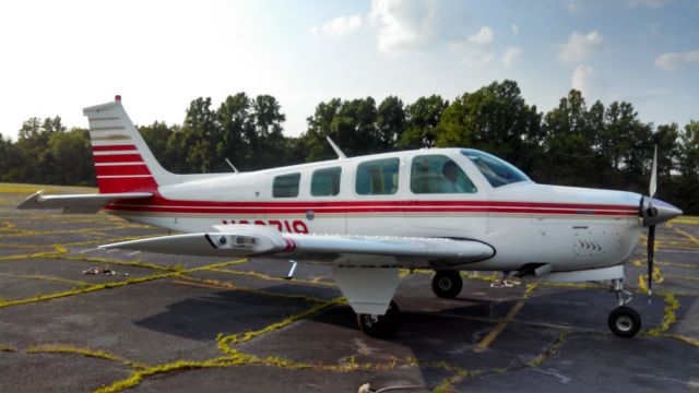 Beechcraft Bonanza (36) (N66719)