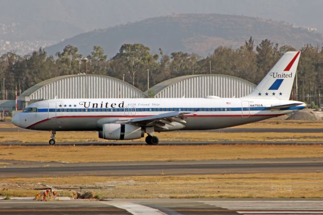 Airbus A320 (N475UA) - United / Airbus A320-232 / MSN 1495 / N475UA "Retro livery" / MMMX 03/2023