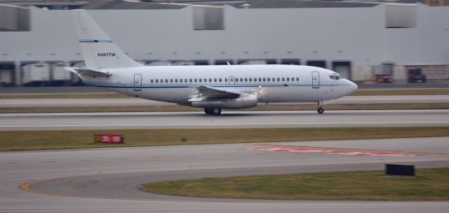 Boeing 737-200 (N467TW) - Sierra American Corporation 