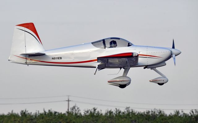 Vans RV-7 (N811EB)