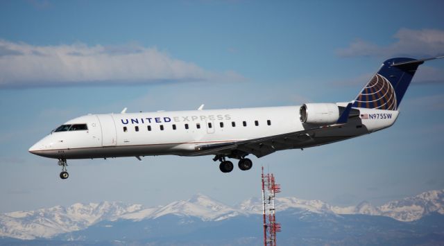 Canadair Regional Jet CRJ-200 (N975SW) - Landing on 16L.