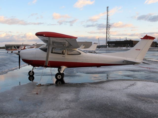 Cessna Skylane (N82ME) - This time without floats...