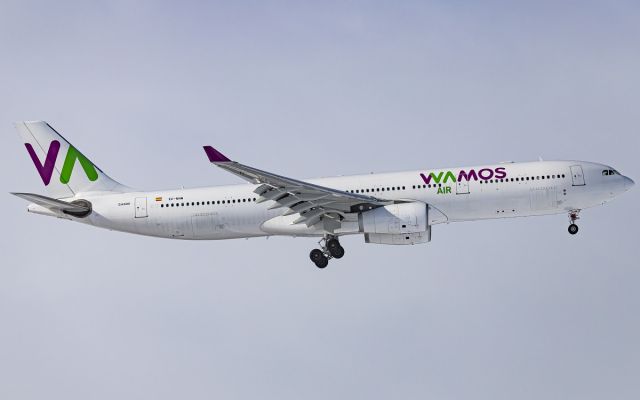 Airbus A330-300 (EC-NHM)