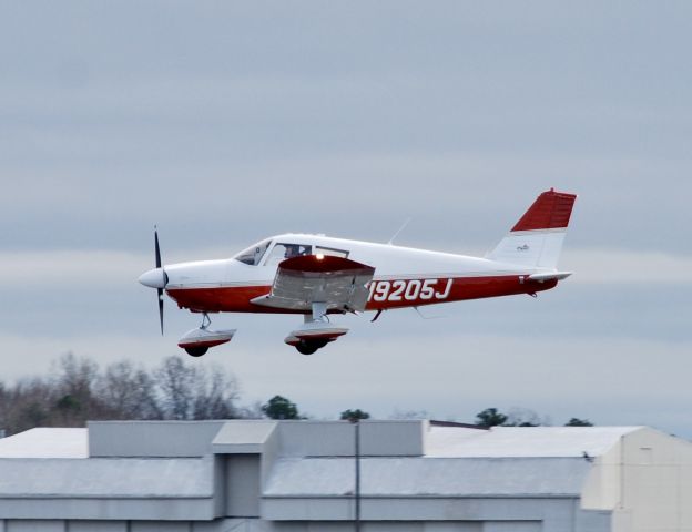 Piper Cherokee (N9205J) - Landing at Donaldson Center.  12/19/2021.