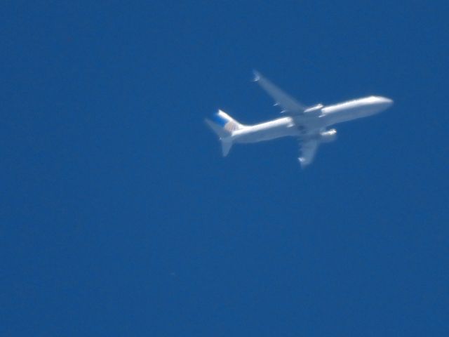 Boeing 737-900 (N67845) - UAL316br /05-05-21