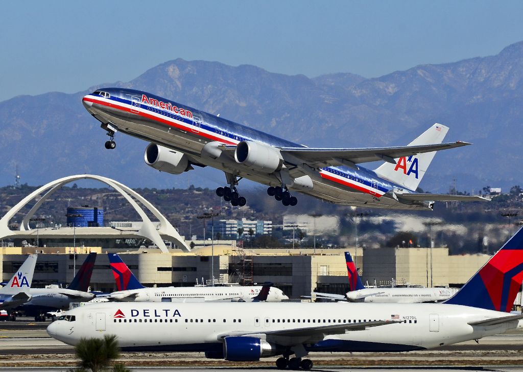 Boeing 777-200 (N794AN) - N794AN American Airlines Boeing 777-223/ER / 7BC (cn 30256/313)  Los Angeles - International (LAX / KLAX) USA - California, October 24, 2012 TDelCoro