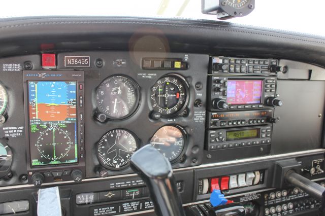 Piper Cherokee Arrow (N38495)