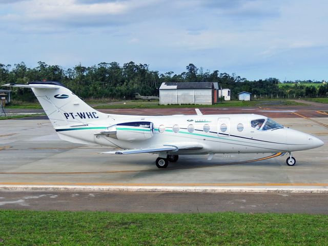 Beechcraft Beechjet (PT-WHC) - Líder Taxi Aéreo - Beechcraft 400A Beechjet  (cn RK-58) Fab: 1992 - Criciúma - Forquilhinha (CCM / SBCM), Brazil