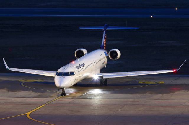 Canadair Regional Jet CRJ-900 (D-ACNH)