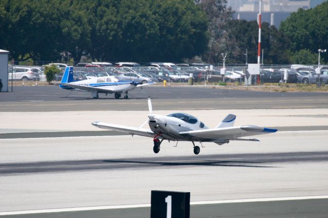 Cessna Skyhawk (N107BK)