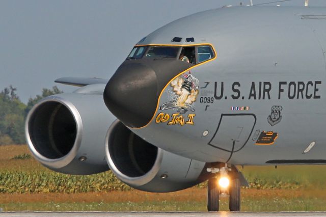 Boeing C-135FR Stratotanker (58-0099) - Old Iron II, a USAF Boeing KC-135RT, 58-0099, c/n 17844, making a tight 180 turn to back-taxi on 22 Sept 2017 at AirShow London 2017. The KC and crew are from the 121st ARW, PA ANG.