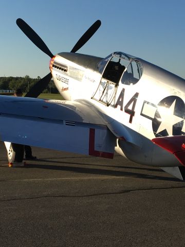 — — - P51C Mustang at Bromont Québec Air Show