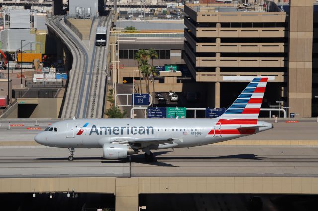 Airbus A319 (N760US)