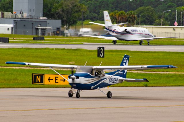 Cessna Skyhawk (N436ER)