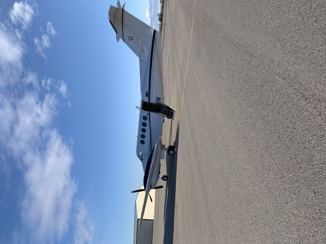 Beechcraft Super King Air 200 (N132N)