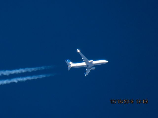 Boeing 737-800 (N38257)