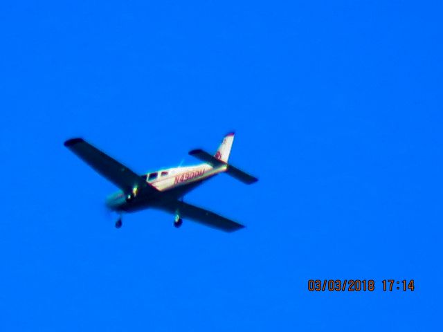 Piper Cherokee (N490OU)