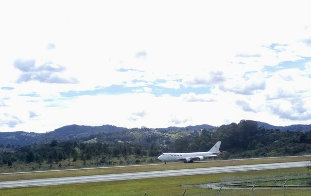 Boeing 747-400 (N903AR)