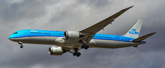 Boeing 787-9 Dreamliner (PH-BHC) - PH-BHC KLM Royal Dutch Airlines Boeing 787-9 Dreamliner s/n 38760 - Las Vegas - Harry Reid International Airport KLASbr /USA - Nevada March 6, 2022br /Photo: Tomás Del Coro