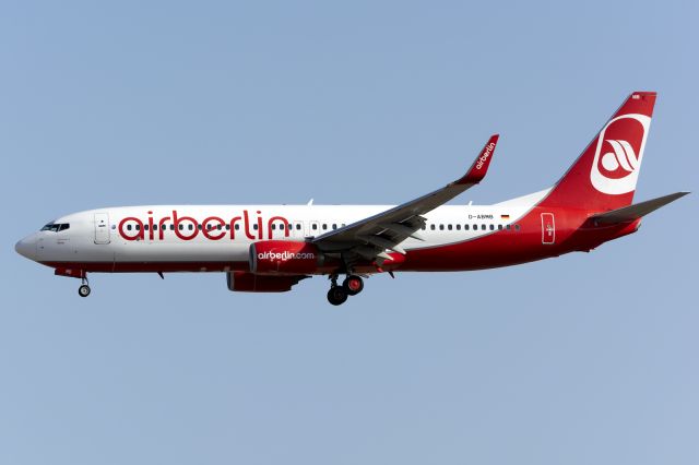 Boeing 737-800 (D-ABMB) - Tenerife Sur - Reina Sofia (TFS / GCTS) - Spainbr /br /Photo taken: August 15, 2015br /br /Operator: Air Berlinbr /Type: Boeing 737-86Jbr /Registration: D-ABMBbr /Serial: 36121/3853br / br /Category: Civil Aircraft - Airliner