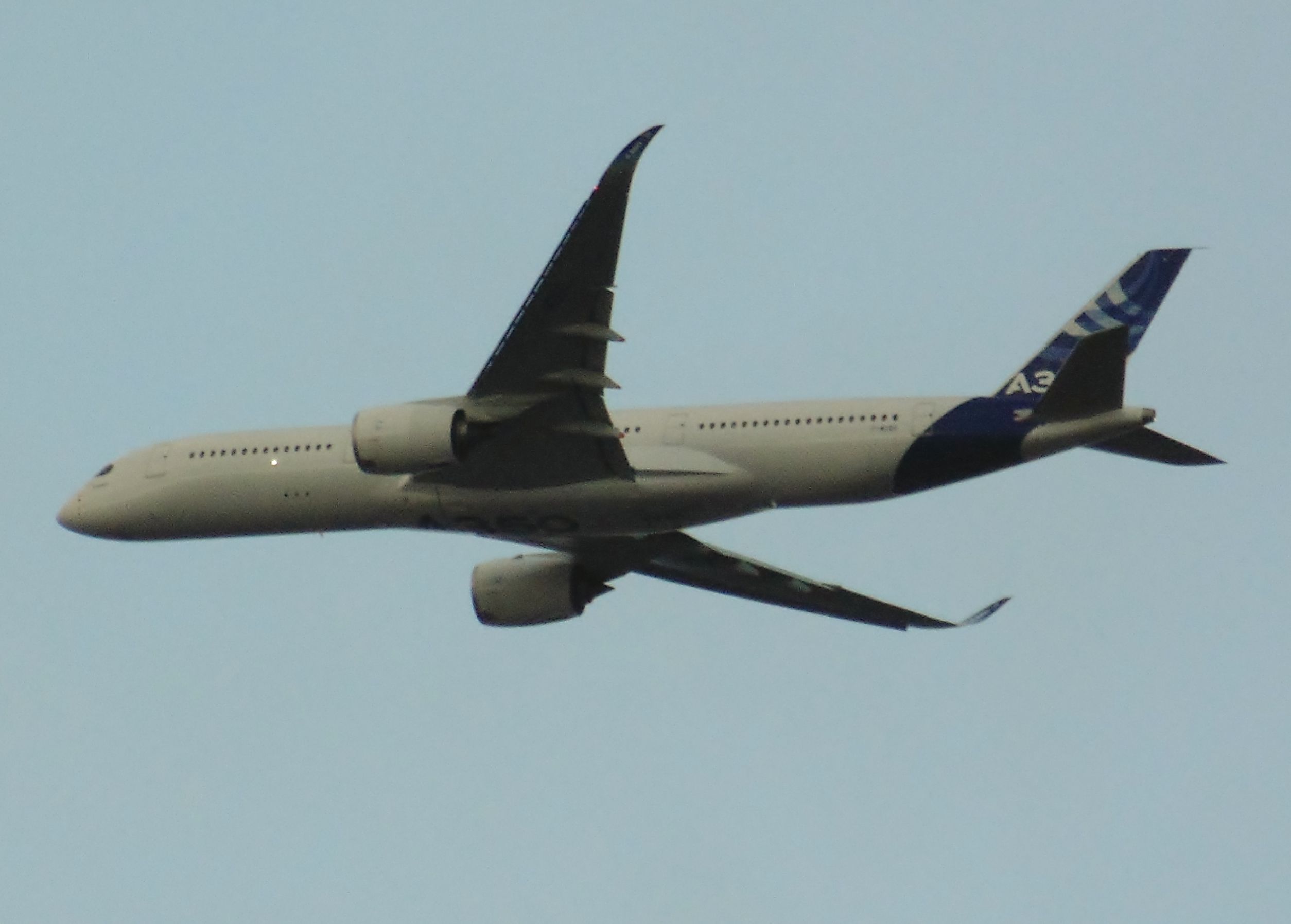 Airbus A350-900 (F-WZGG) - A-350 approach to Hamburg-Finkenwerder