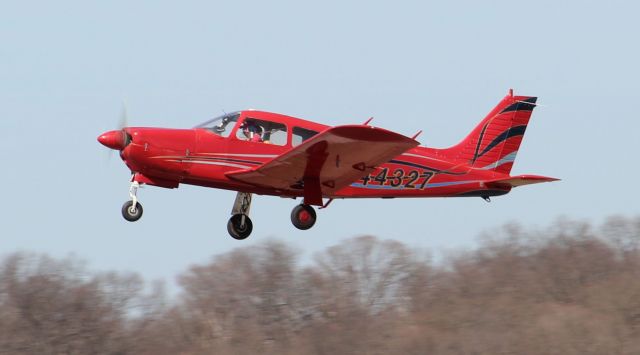 Piper Cherokee Arrow (N44327) - March of 2016