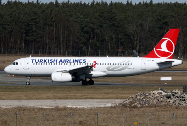 Airbus A320 (TC-JPL)