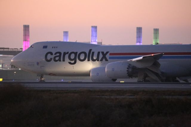 BOEING 747-8 (LX-VCN)