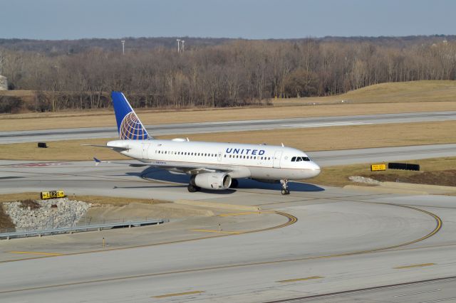 Airbus A319 (N823UA)