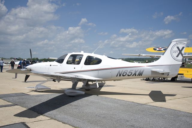 Cirrus SR-22 (N65XM) - Seen at KFDK on 5/21/2011.