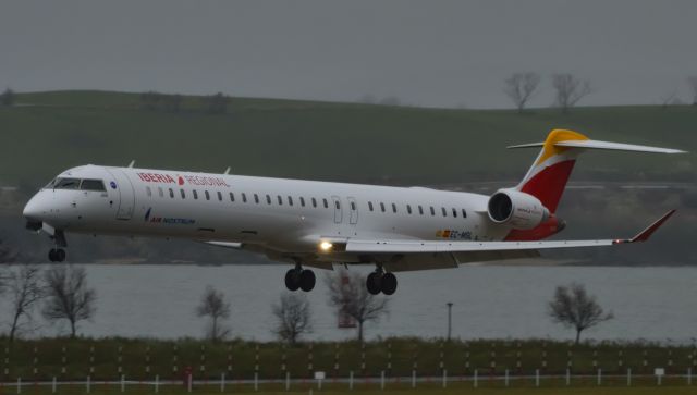 Canadair Regional Jet CRJ-100 (EC-MSL)