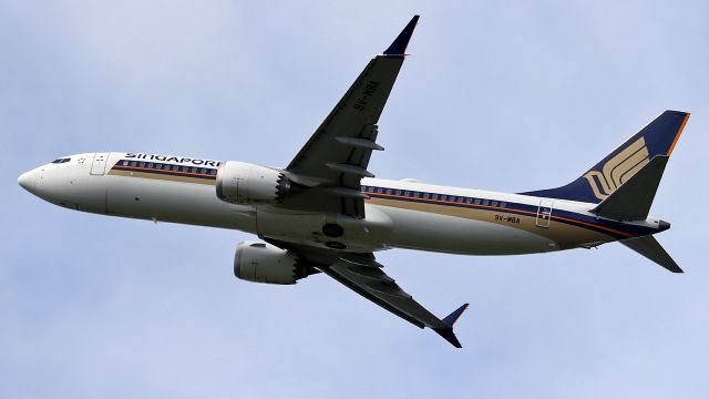 Boeing 737 MAX 8 (9V-MBA) - 9V-MBA seen shortly after taking off from runway 29 at Darwin Airport {DRW/YPDN} on a flight to Changi Airport {SIN/WSSS} as "Singapore 252".