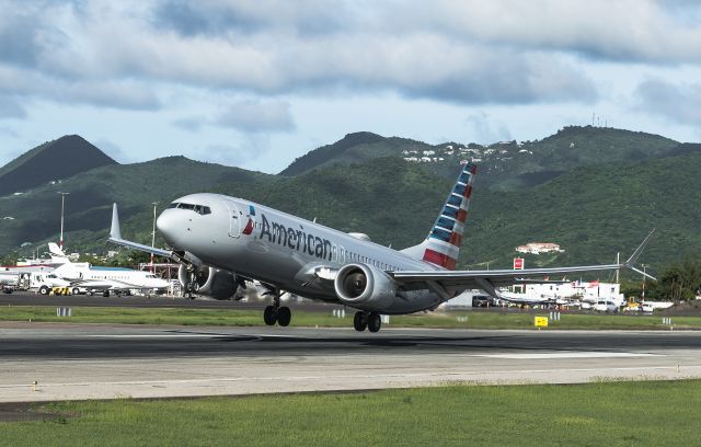 Boeing 737 MAX 8 (N315SD)