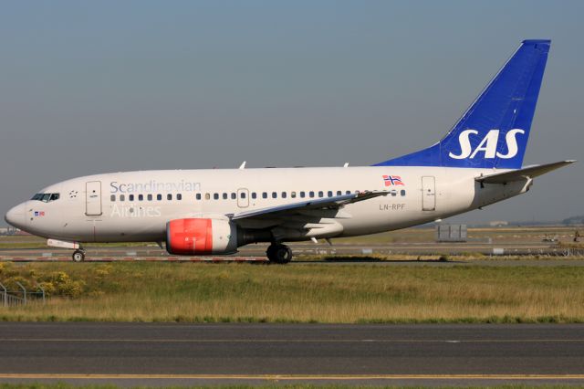 BOEING 737-600 (LN-RPF)